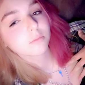 Meet your Posher, Mirrah